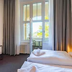 Bed and Breakfast B&B Villa Hotel