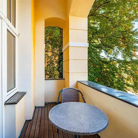 住宿加早餐酒店 B&B Villa Hotel 3*