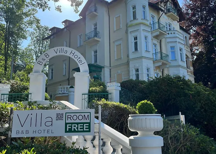 住宿加早餐酒店 B&B Villa Hotel 3*